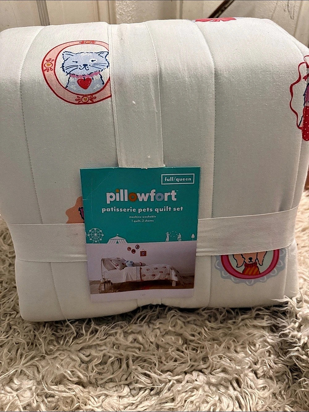 full/queen Patisserie Pets Quilt Set NWT